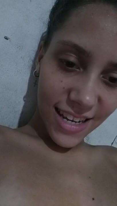 novinha piscando o cu e masturbando