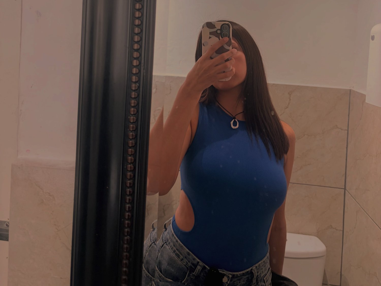 Peruana Pituca Filtrada Culazo Blanco de 20 años en el Hotel Lima Peru Insta(valeska_palomino)