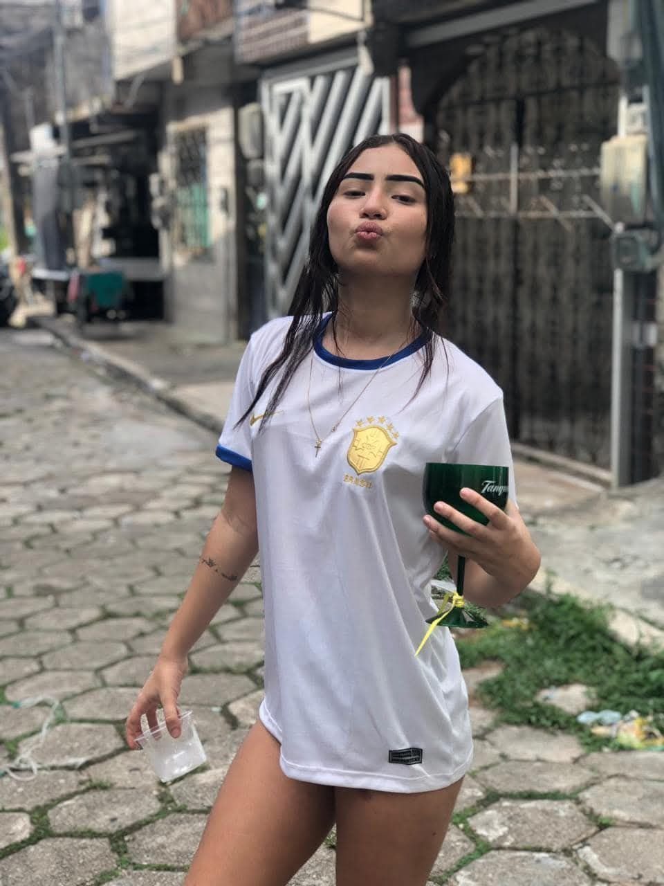Novinha magrinha deliciosa de Belém do PA