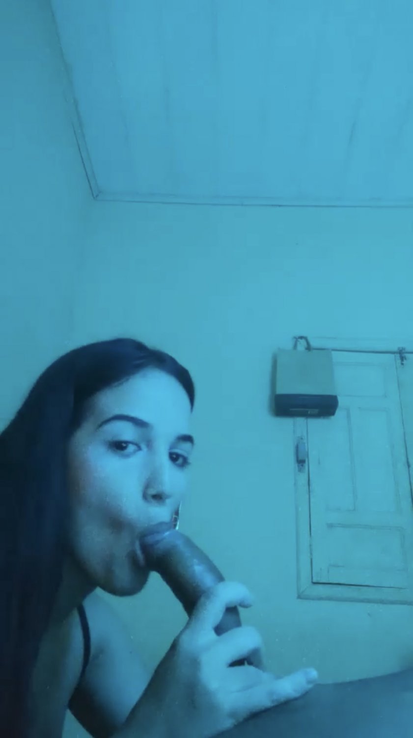 Live da novinha moreninha baixa renda e o namorado da pica t
