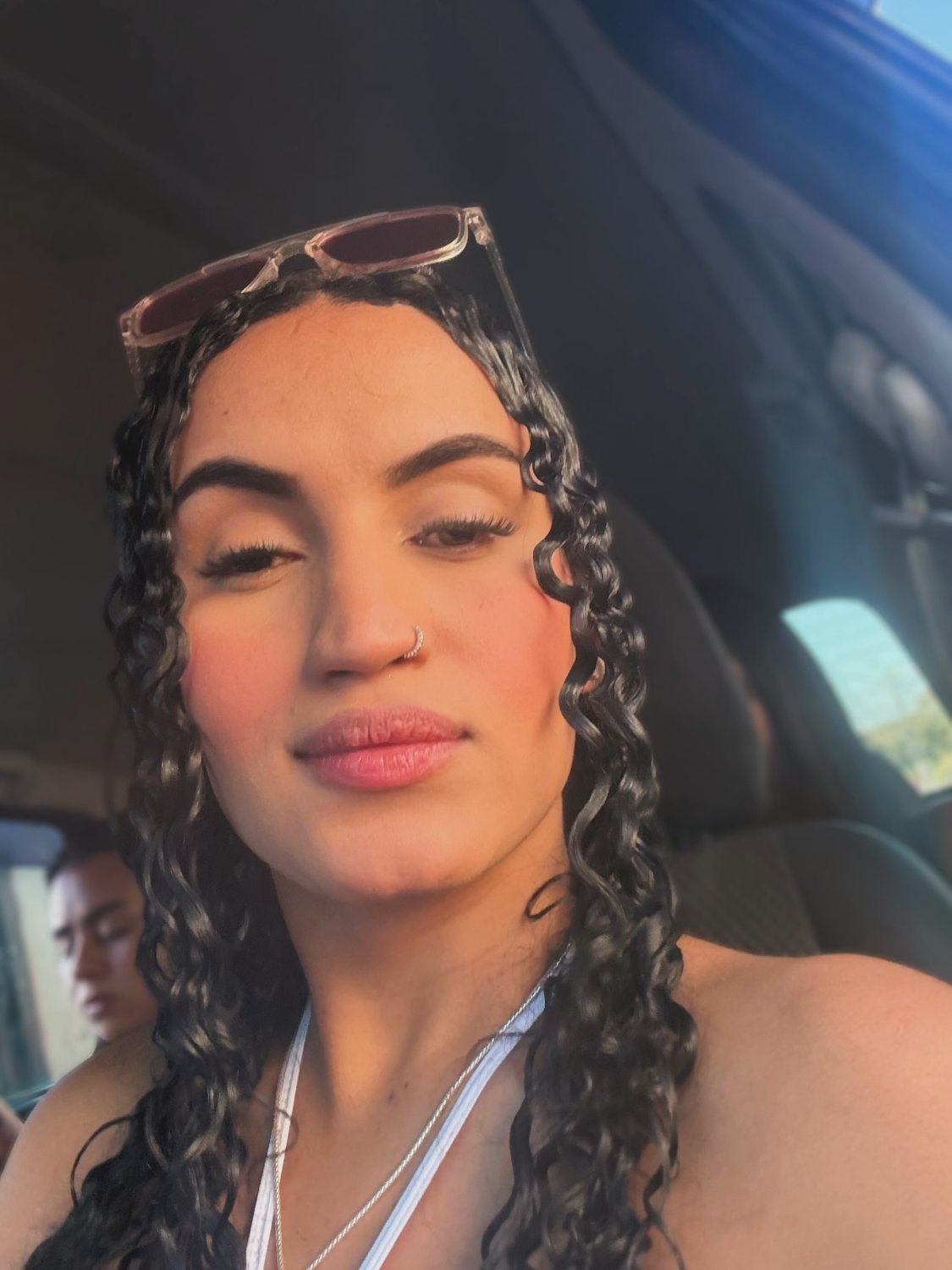 Morena Cacheada Novinha Boca De Veludo Rostinho Tesudo Pézinho Gostoso Pedindo Leite