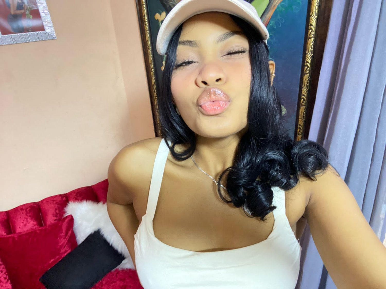 Novinha Rabuda do insta, Novinha rabuda safada foi vazada, morena novinha, vazou, vazados, vazada